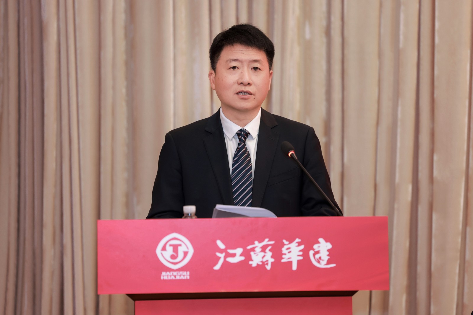 吴碧桥.jpg 吴碧桥.jpg